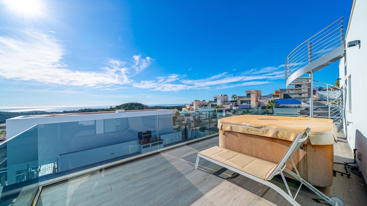 4 bedroom Villa for sale in Finestrat with pool garage - € 1,260,000 (Ref: 8654589)