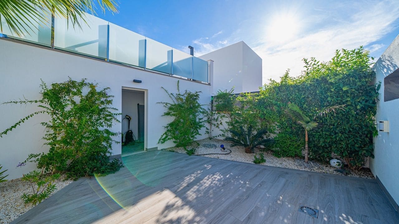 4 bedroom Villa for sale in Finestrat with pool garage - € 1,260,000 (Ref: 8654589)