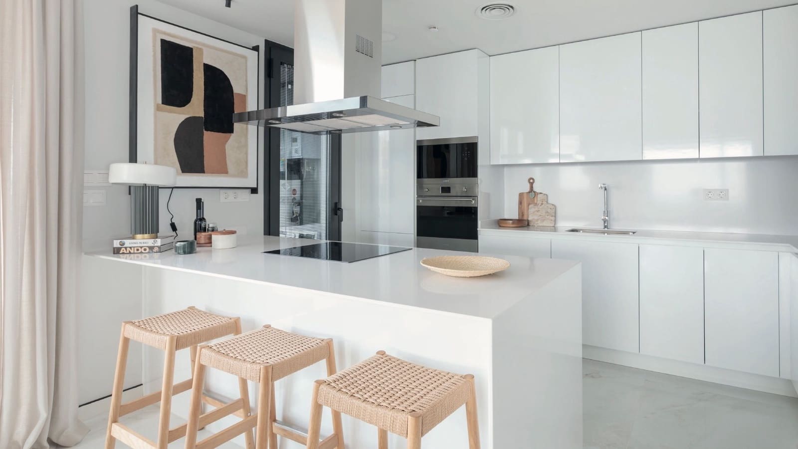 3 bedroom Apartment for sale in Benidorm with pool garage - € 665,000 (Ref: 9014219)