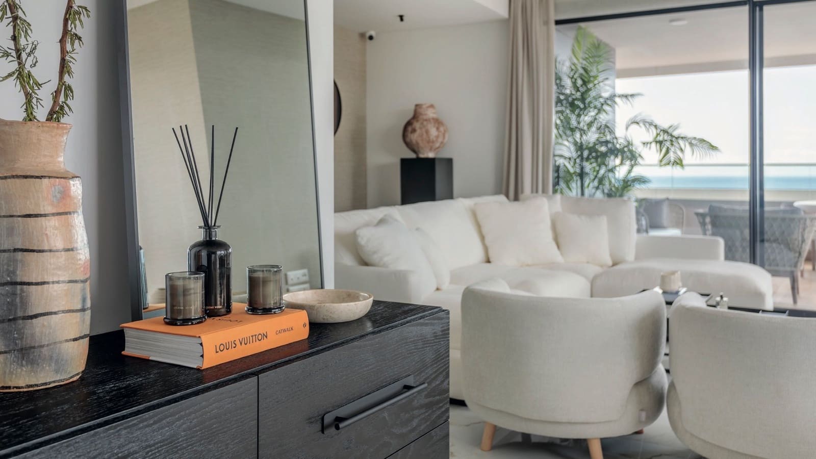 3 bedroom Apartment for sale in Benidorm with pool garage - € 665,000 (Ref: 9014219)