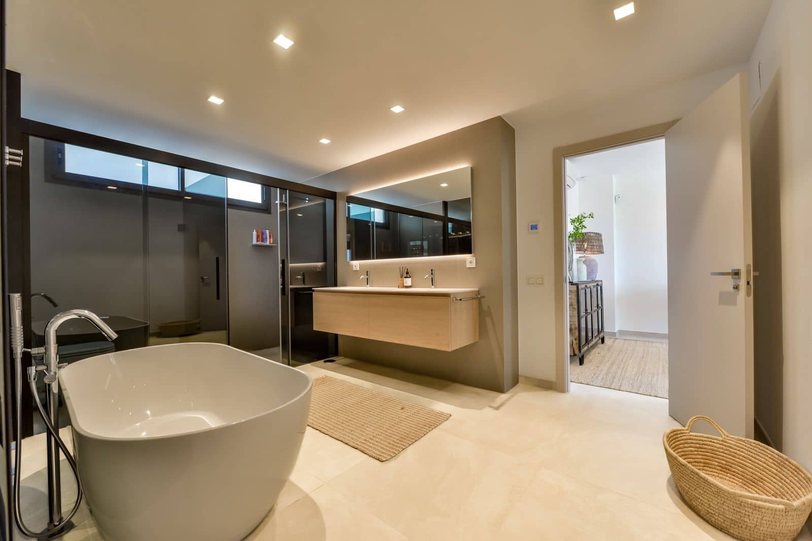 6 bedroom Villa for sale in Altea la Vella with pool garage - € 2,190,000 (Ref: 9142637)