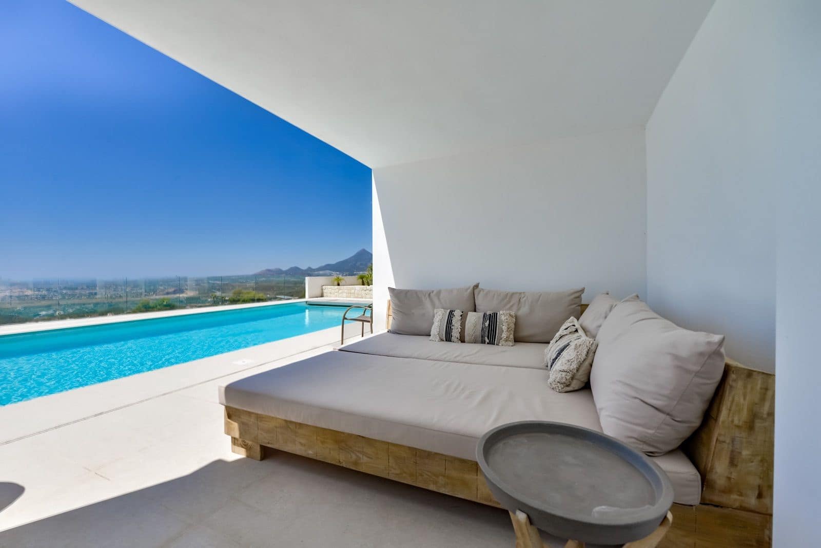 6 bedroom Villa for sale in Altea la Vella with pool garage - € 2,190,000 (Ref: 9142637)