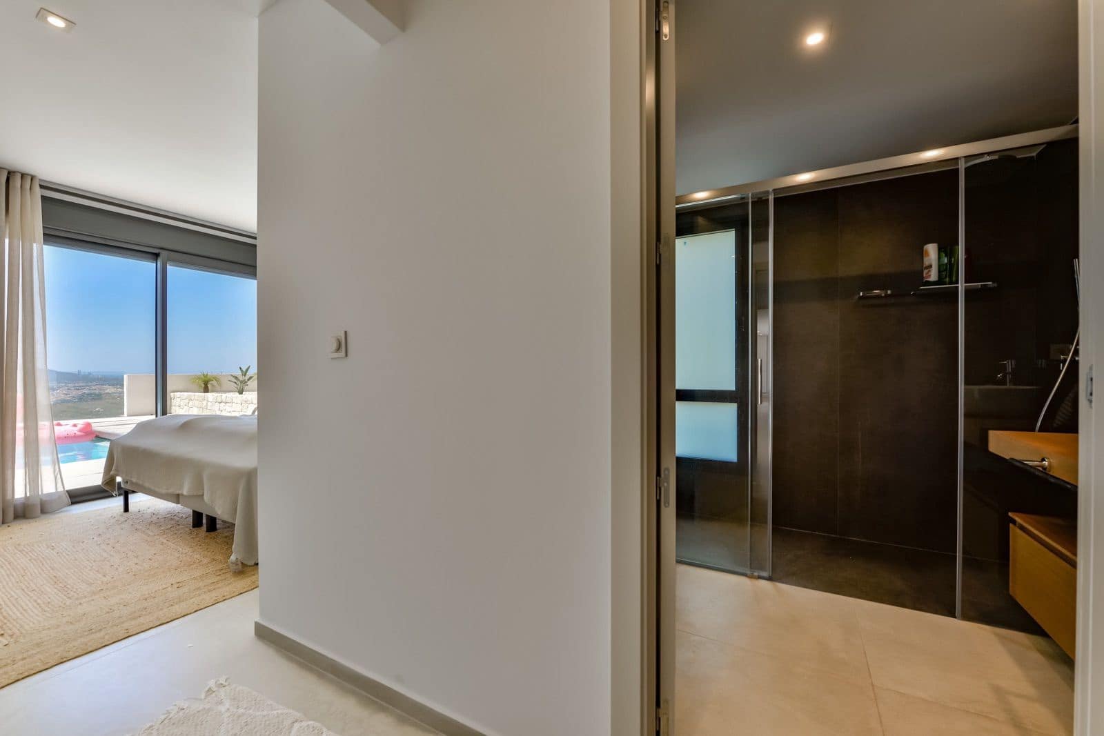 6 bedroom Villa for sale in Altea la Vella with pool garage - € 2,190,000 (Ref: 9142637)