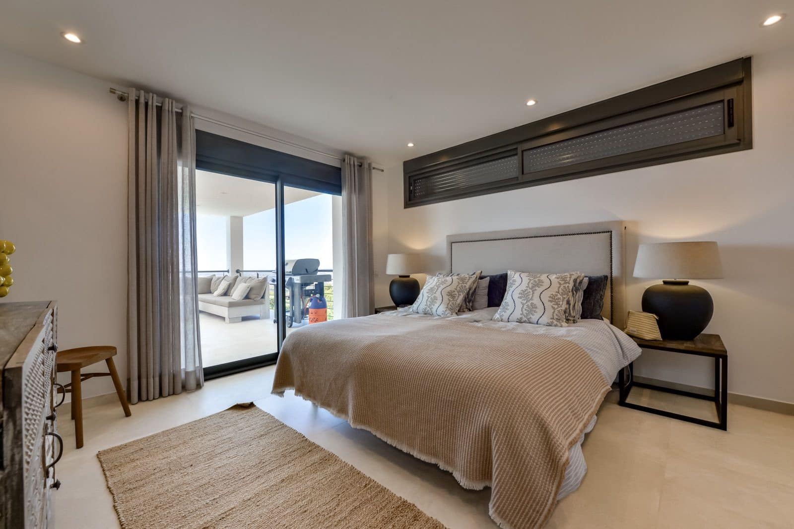 6 bedroom Villa for sale in Altea la Vella with pool garage - € 2,190,000 (Ref: 9142637)