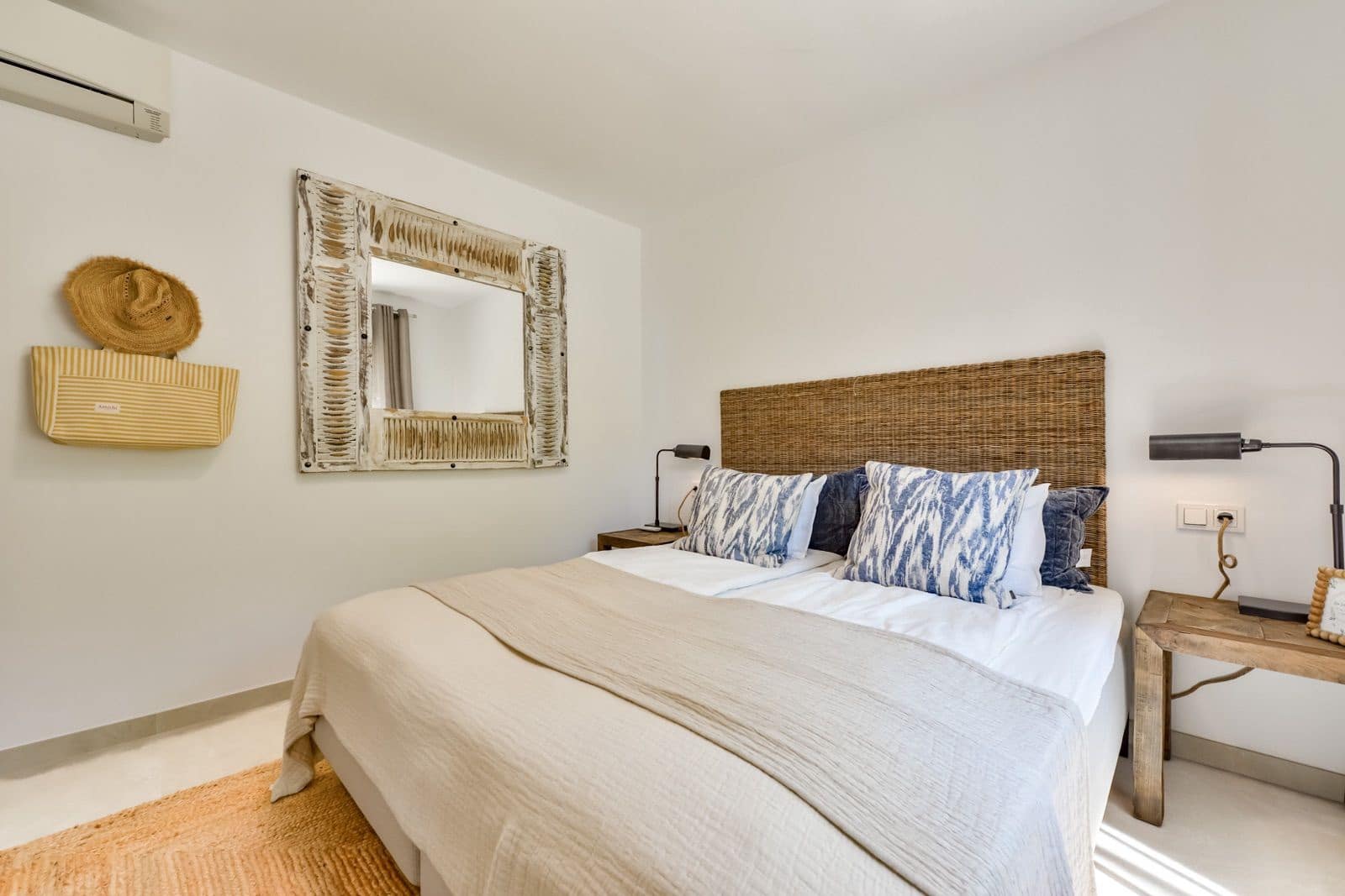 6 bedroom Villa for sale in Altea la Vella with pool garage - € 2,190,000 (Ref: 9142637)