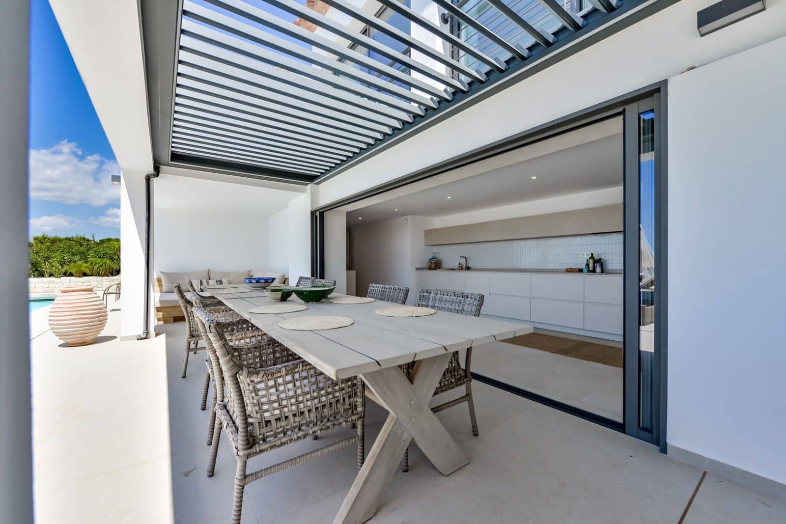 6 bedroom Villa for sale in Altea la Vella with pool garage - € 2,190,000 (Ref: 9142637)