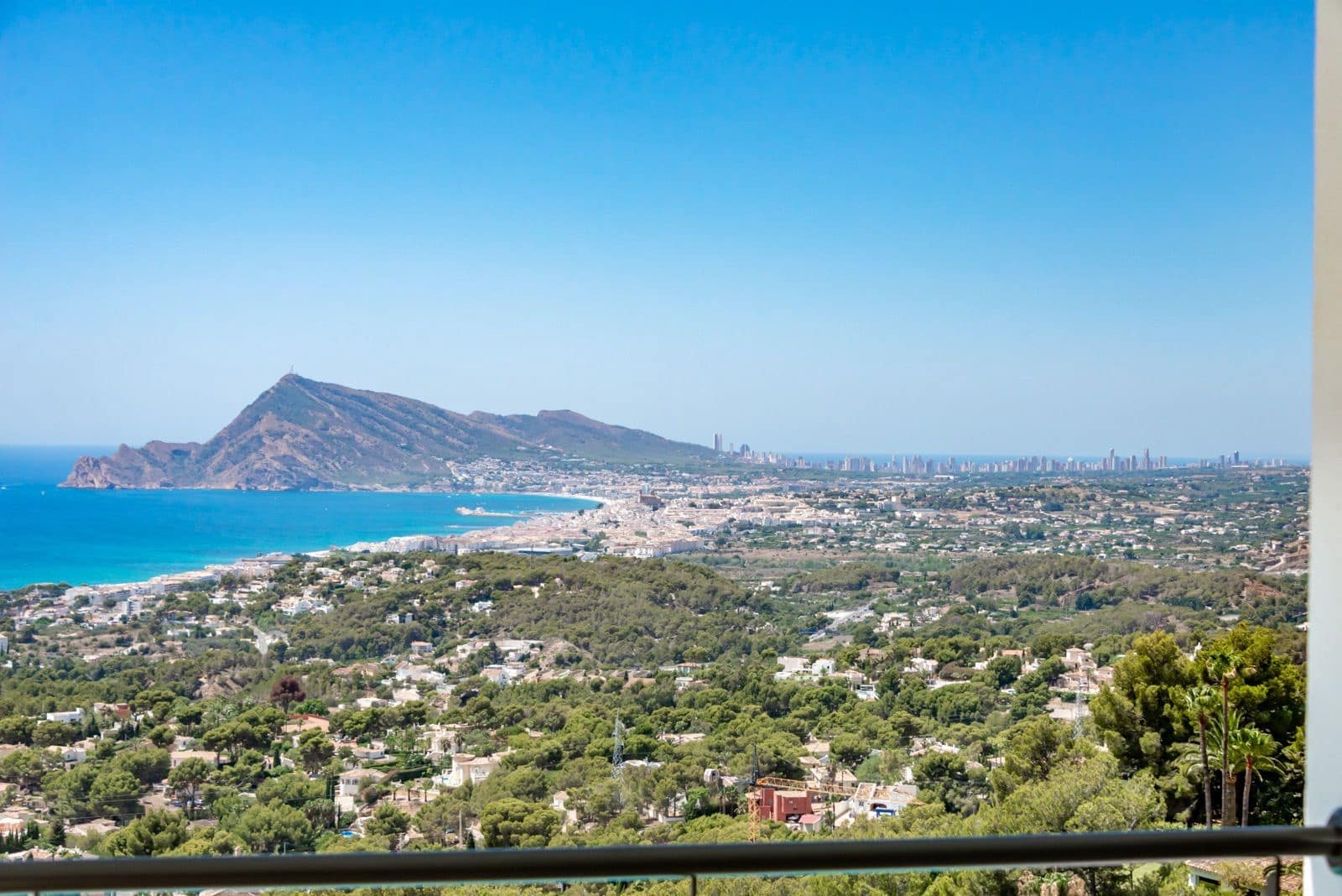 6 bedroom Villa for sale in Altea la Vella with pool garage - € 2,190,000 (Ref: 9142637)