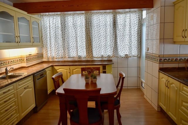 3 soverom Leilighet til salgs i Alfaz del Pi / L'Alfàs del Pi med garasje - € 225 000 (Ref: 9330168)