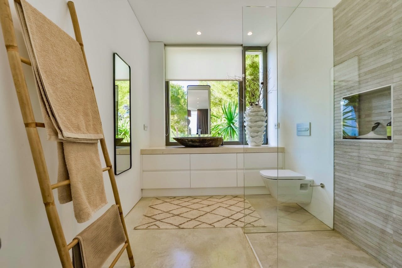 3 bedroom Villa for sale in Altea with pool garage - € 1,500,000 (Ref: 9529464)