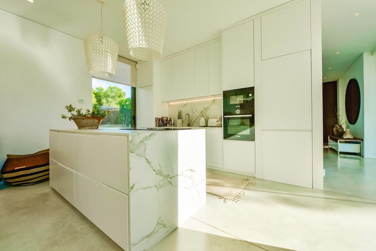 3 bedroom Villa for sale in Altea with pool garage - € 1,500,000 (Ref: 9529464)