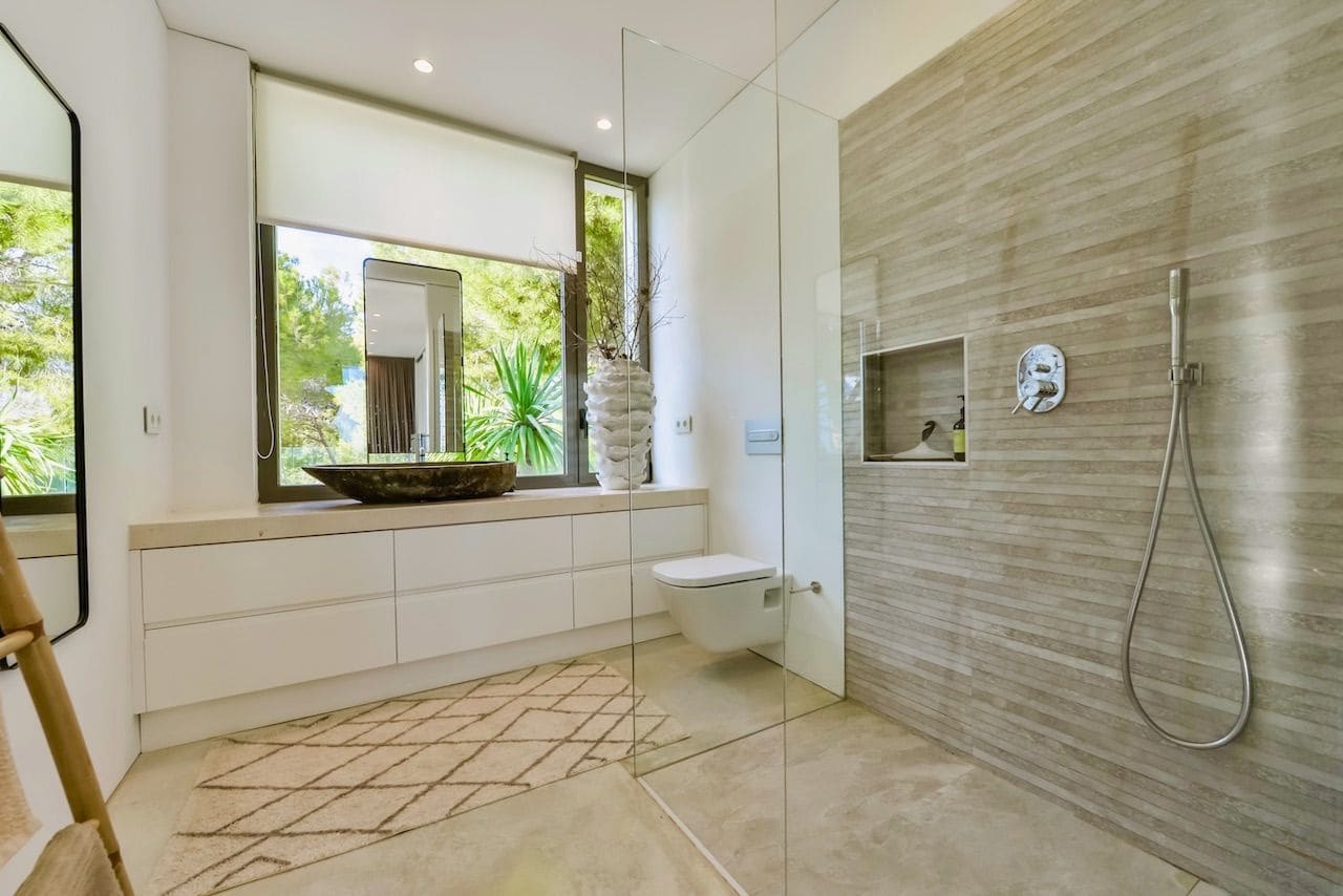 3 bedroom Villa for sale in Altea with pool garage - € 1,500,000 (Ref: 9529464)