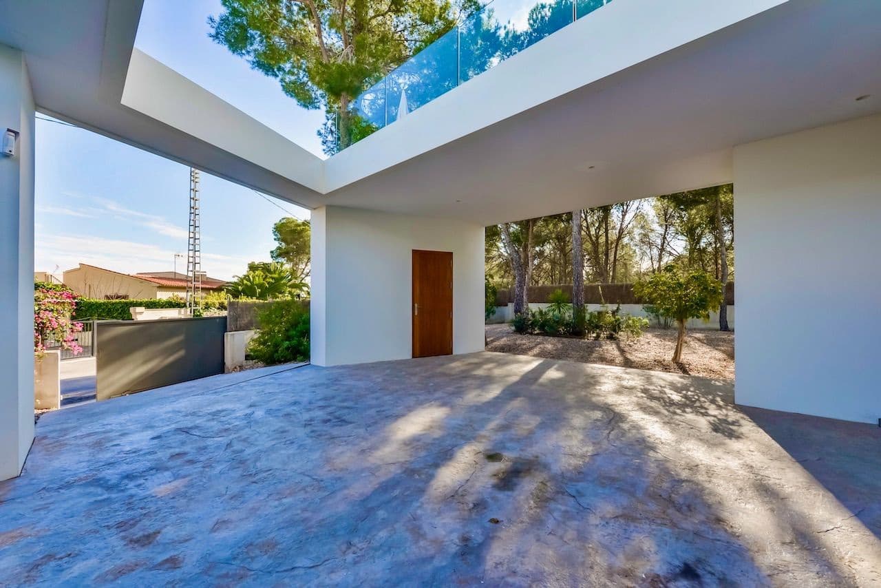 3 bedroom Villa for sale in Altea with pool garage - € 1,500,000 (Ref: 9529464)