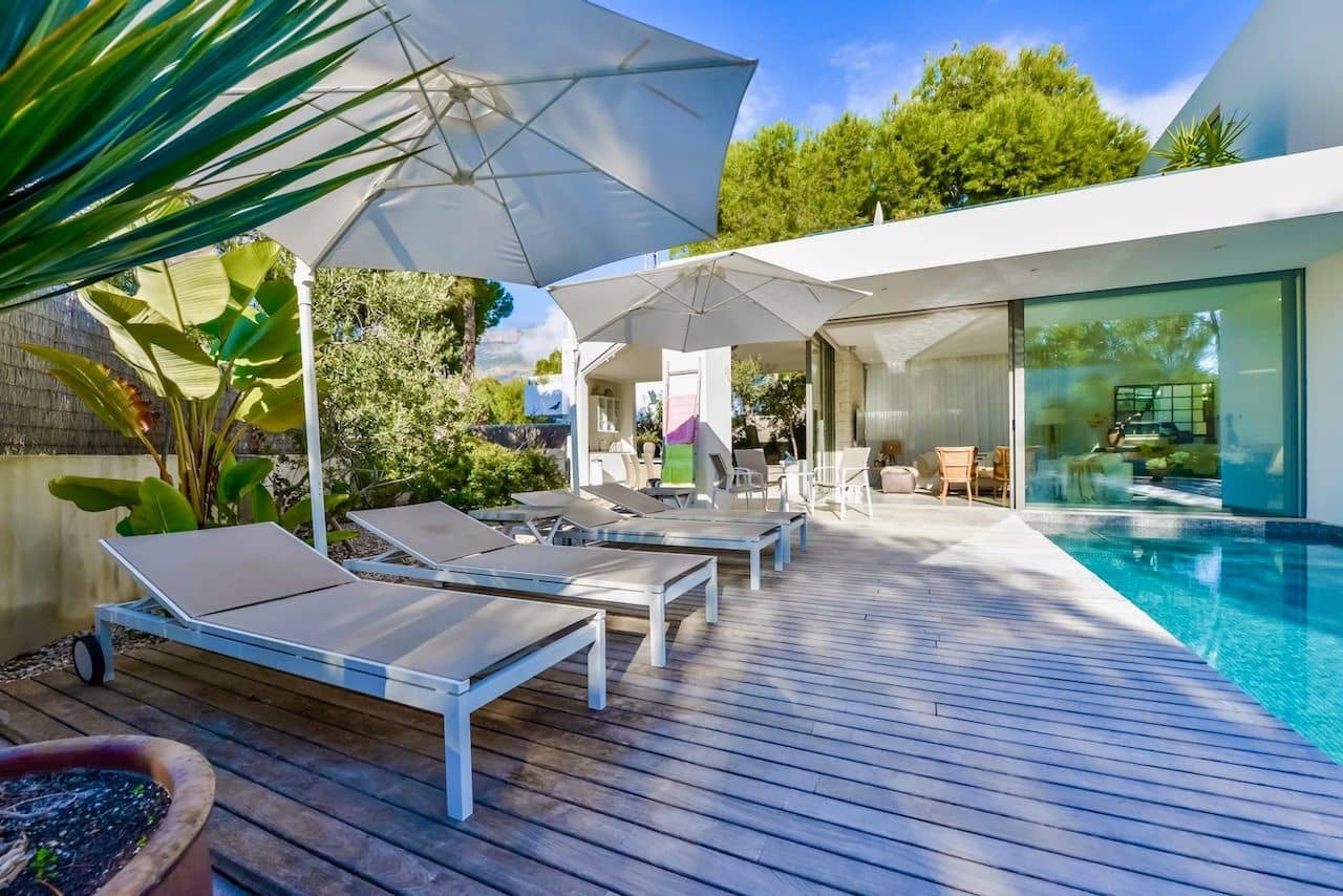 3 bedroom Villa for sale in Altea with pool garage - € 1,500,000 (Ref: 9529464)