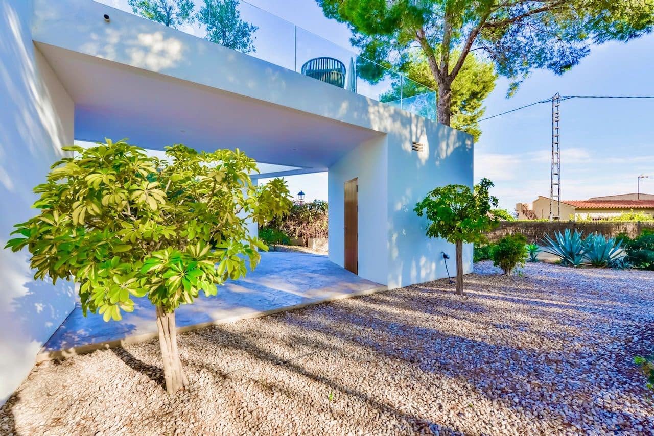 3 bedroom Villa for sale in Altea with pool garage - € 1,500,000 (Ref: 9529464)