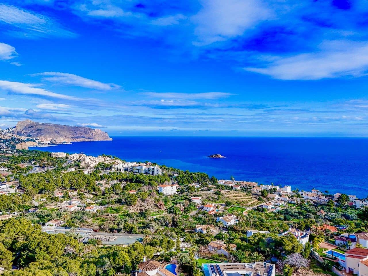 3 bedroom Villa for sale in Altea with pool garage - € 1,500,000 (Ref: 9529464)