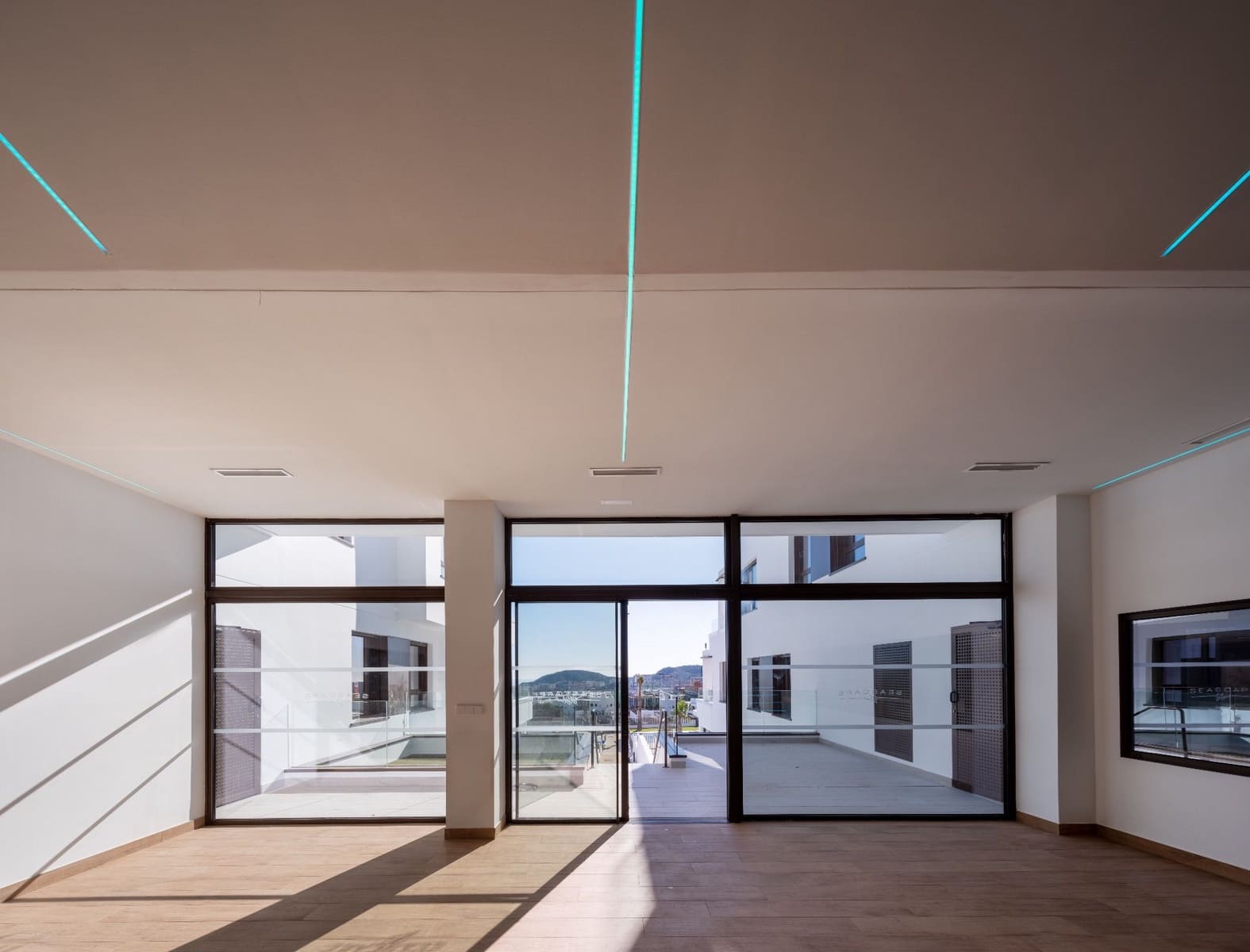 3 slaapkamer Villa te koop in Finestrat met zwembad garage - € 650.000 (Ref: 9614752)