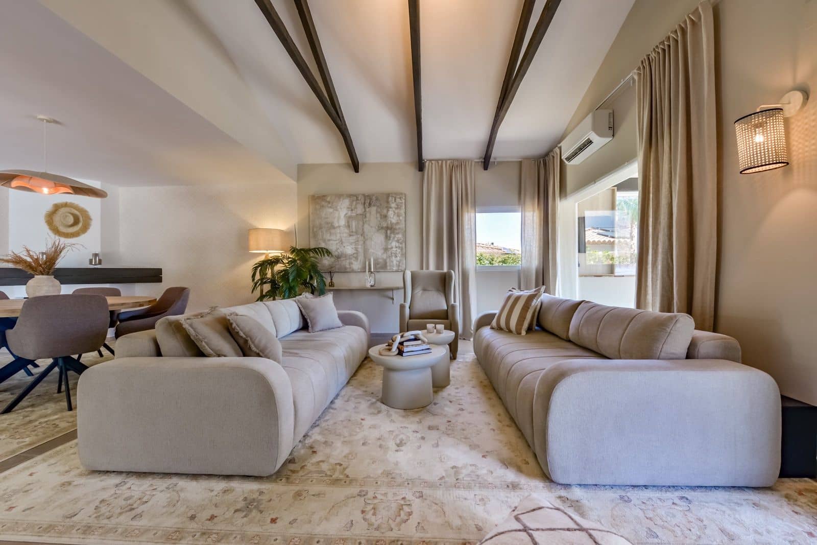 4 makuuhuone Huvila myytävänä paikassa La Nucia mukana uima-altaan 
autotalli - 1 190 000 € (Ref: 9794080)