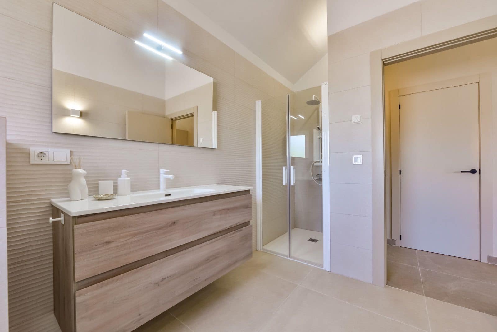 4 makuuhuone Huvila myytävänä paikassa La Nucia mukana uima-altaan 
autotalli - 1 190 000 € (Ref: 9794080)