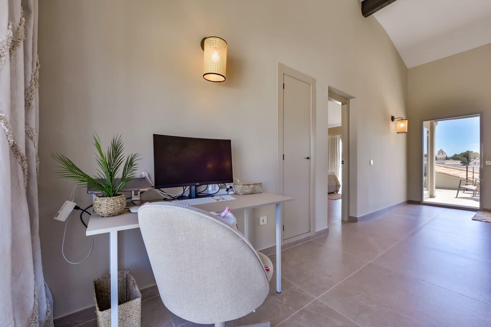 4 makuuhuone Huvila myytävänä paikassa La Nucia mukana uima-altaan 
autotalli - 1 190 000 € (Ref: 9794080)