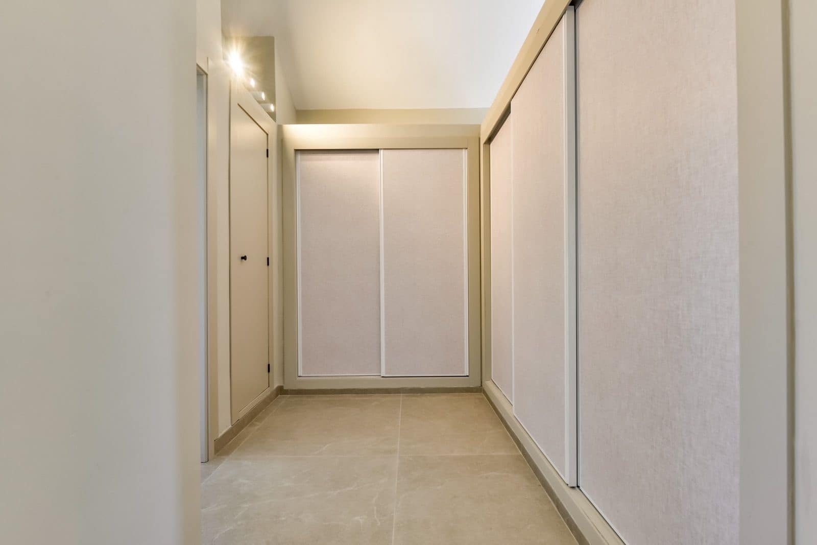 4 makuuhuone Huvila myytävänä paikassa La Nucia mukana uima-altaan 
autotalli - 1 190 000 € (Ref: 9794080)