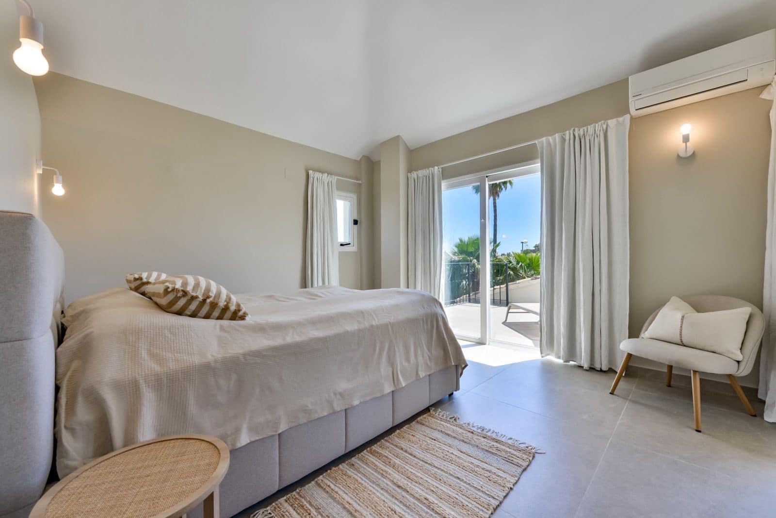 4 makuuhuone Huvila myytävänä paikassa La Nucia mukana uima-altaan 
autotalli - 1 190 000 € (Ref: 9794080)