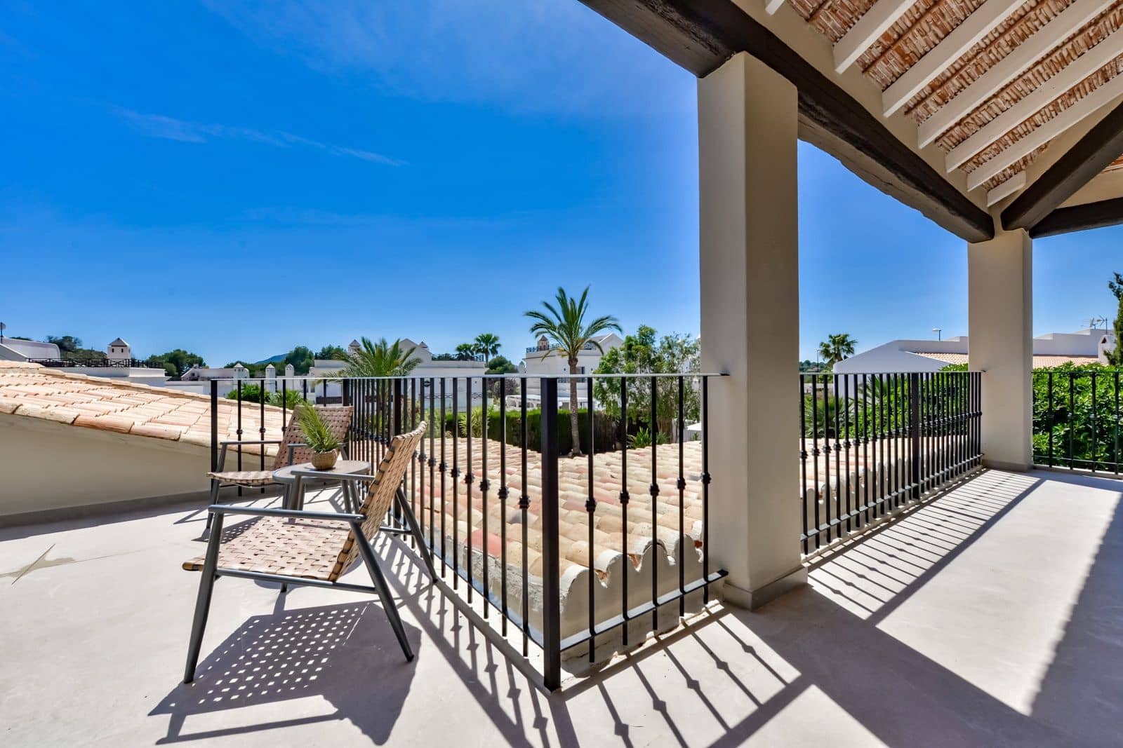 4 makuuhuone Huvila myytävänä paikassa La Nucia mukana uima-altaan 
autotalli - 1 190 000 € (Ref: 9794080)