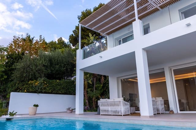 3 soverom Villa til salgs i Altea med svømmebasseng garasje - € 1 650 000 (Ref: 9835201)