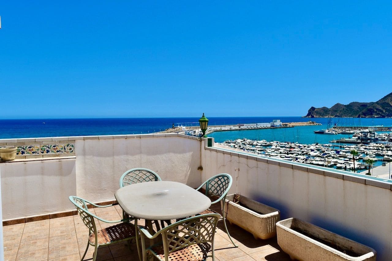 3 bedroom Penthouse for sale in Altea with garage - € 850,000 (Ref: 9928730)