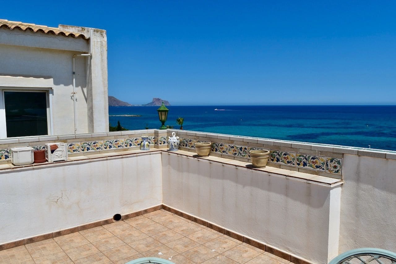 3 bedroom Penthouse for sale in Altea with garage - € 850,000 (Ref: 9928730)