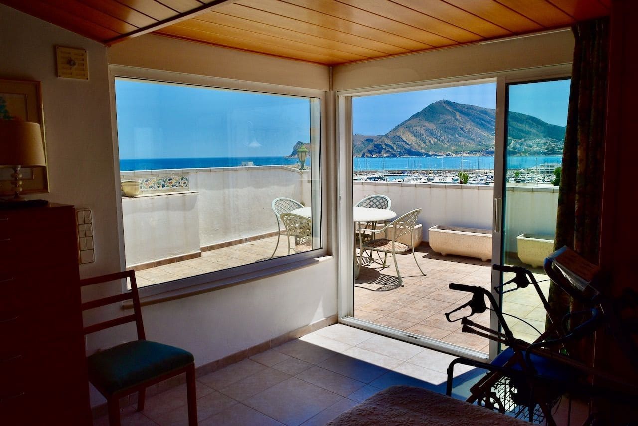 3 bedroom Penthouse for sale in Altea with garage - € 850,000 (Ref: 9928730)