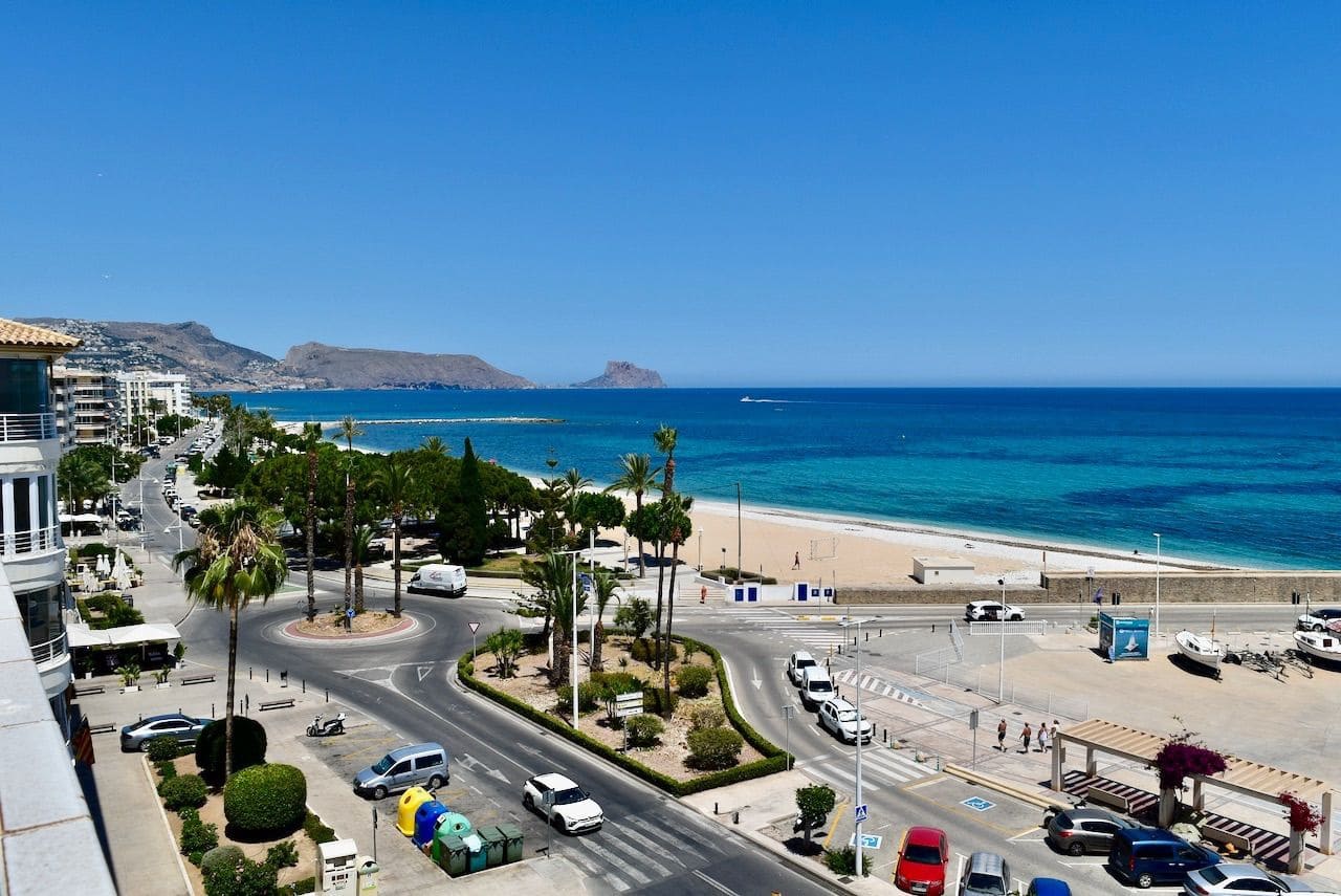 3 bedroom Penthouse for sale in Altea with garage - € 850,000 (Ref: 9928730)