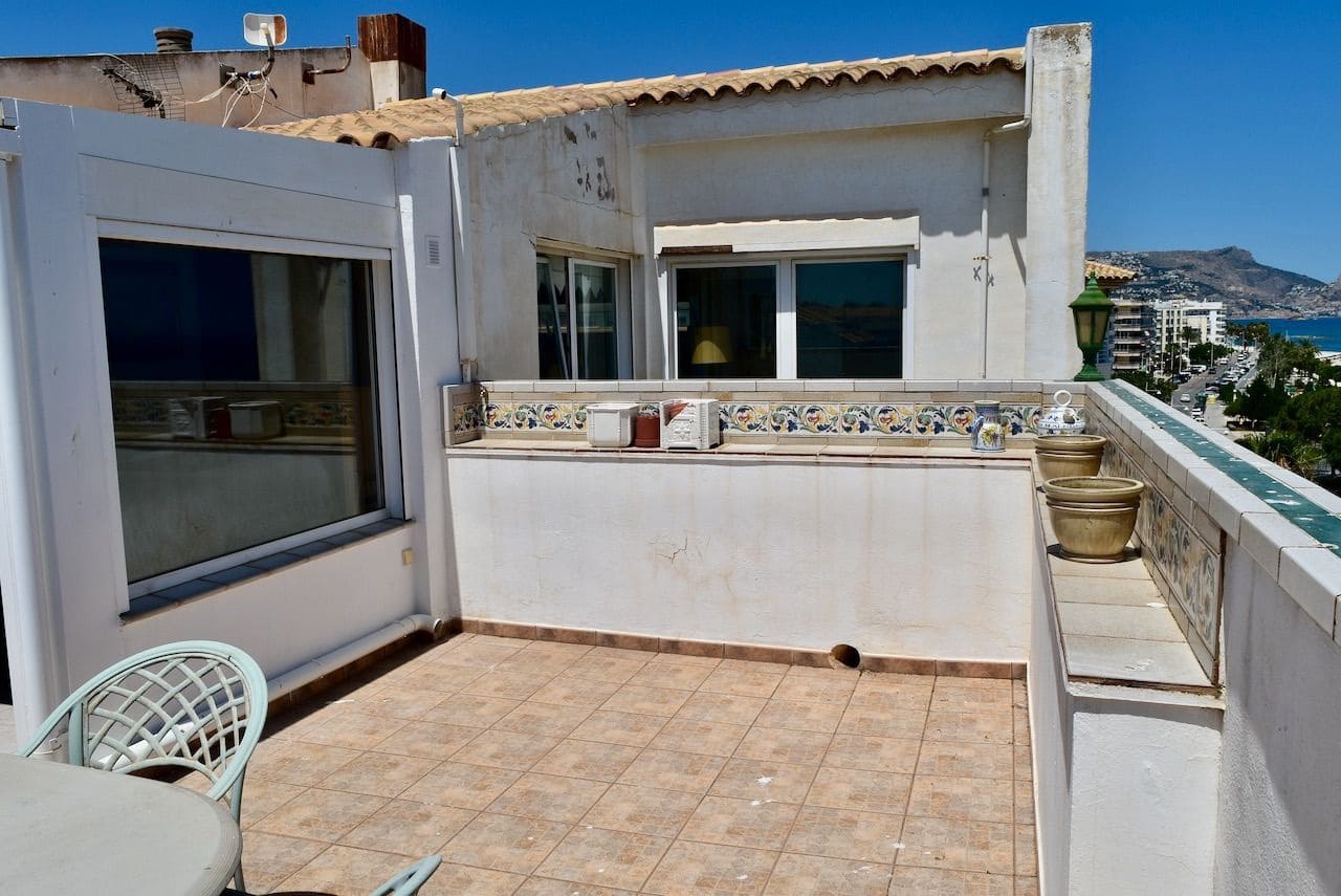 3 bedroom Penthouse for sale in Altea with garage - € 850,000 (Ref: 9928730)