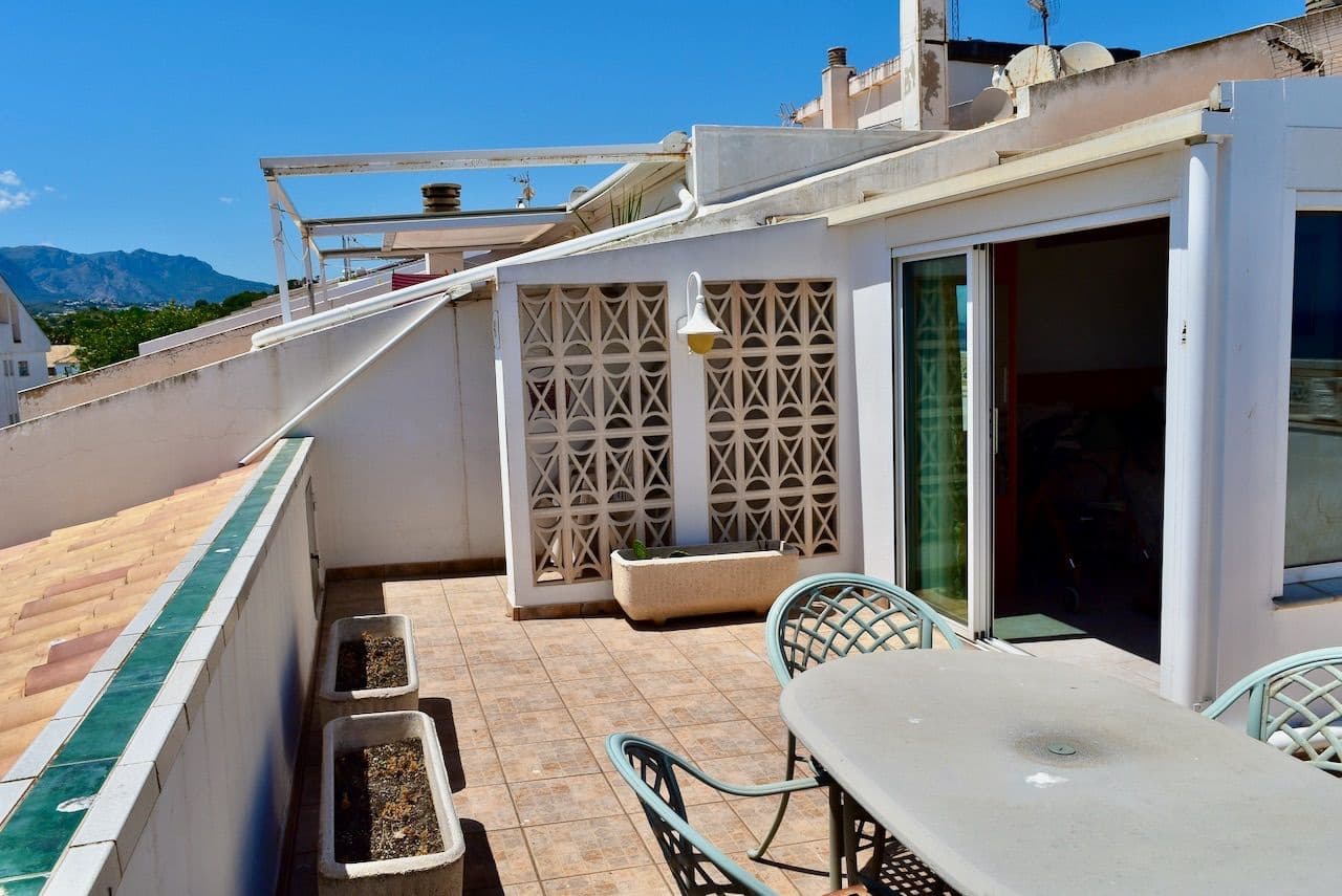 3 bedroom Penthouse for sale in Altea with garage - € 850,000 (Ref: 9928730)