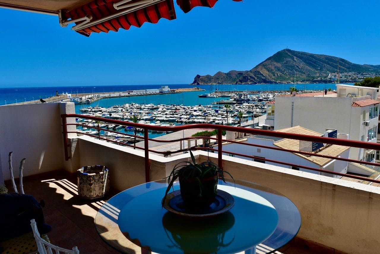 3 bedroom Penthouse for sale in Altea with garage - € 850,000 (Ref: 9928730)