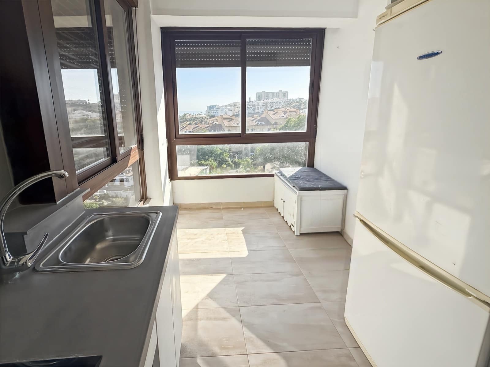 1 bedroom Apartment for sale in Benalmadena Costa with garage - € 299,000 (Ref: 10000244)