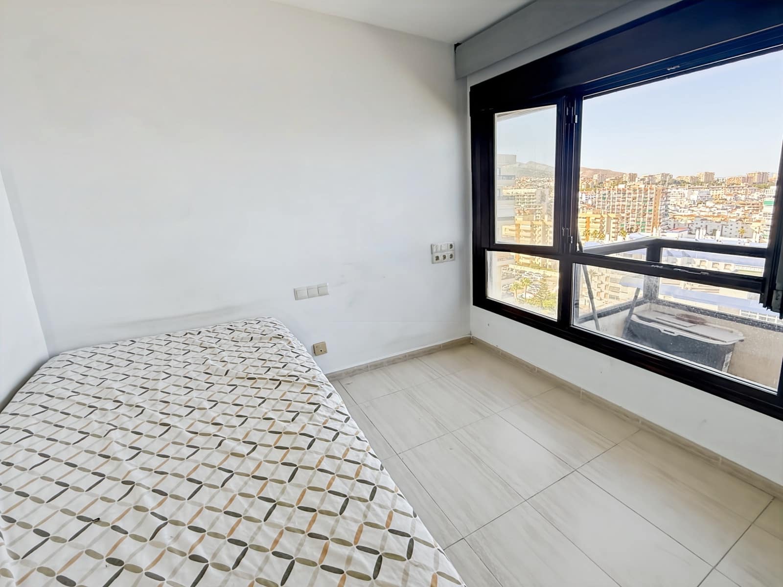 1 bedroom Apartment for sale in Benalmadena Costa with garage - € 299,000 (Ref: 10000244)
