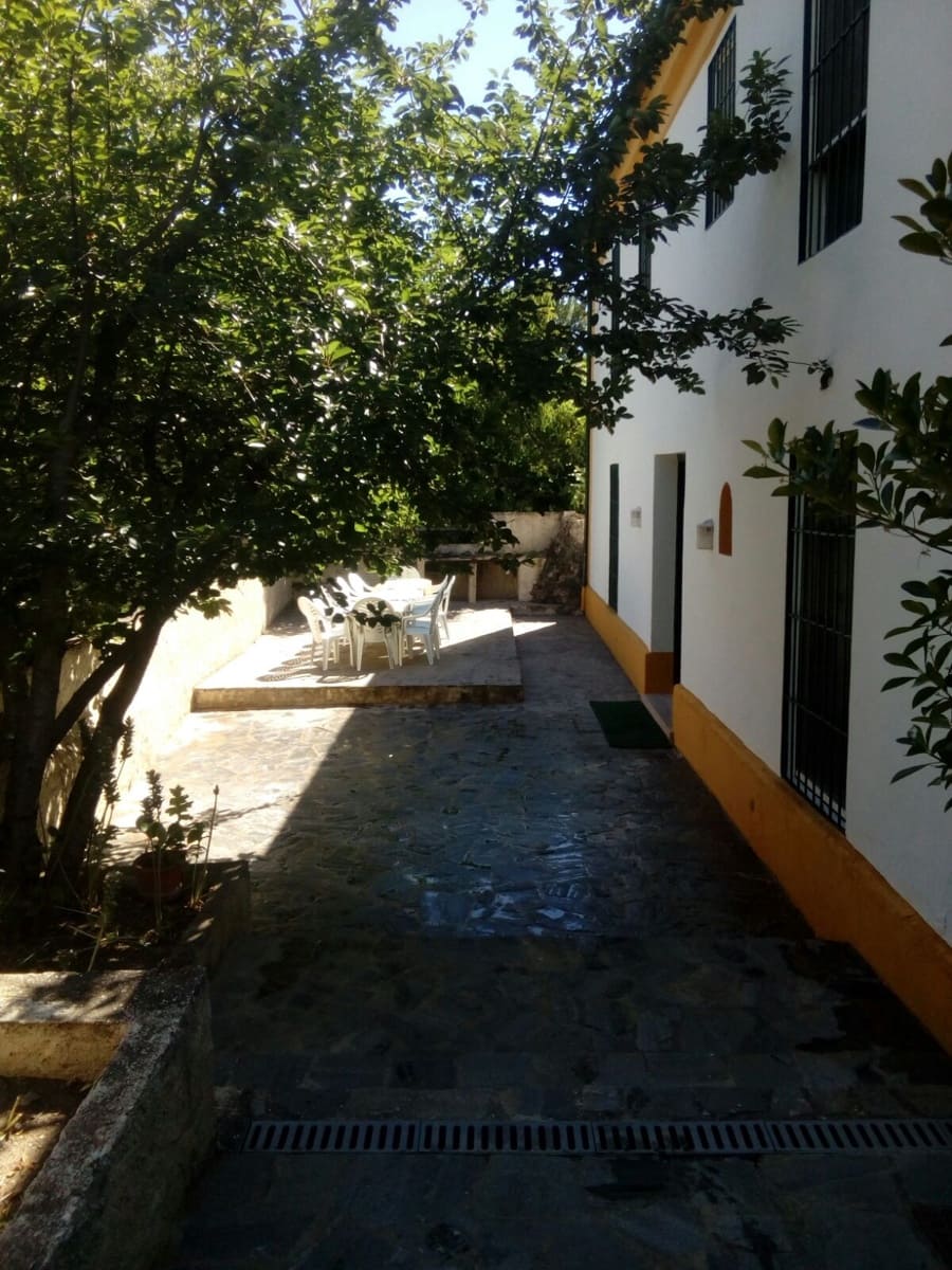 10 Zimmer Finca/Landgut zu verkaufen in Cuevas del Becerro mit Pool Garage - 650.000 € (Ref: 10013113)