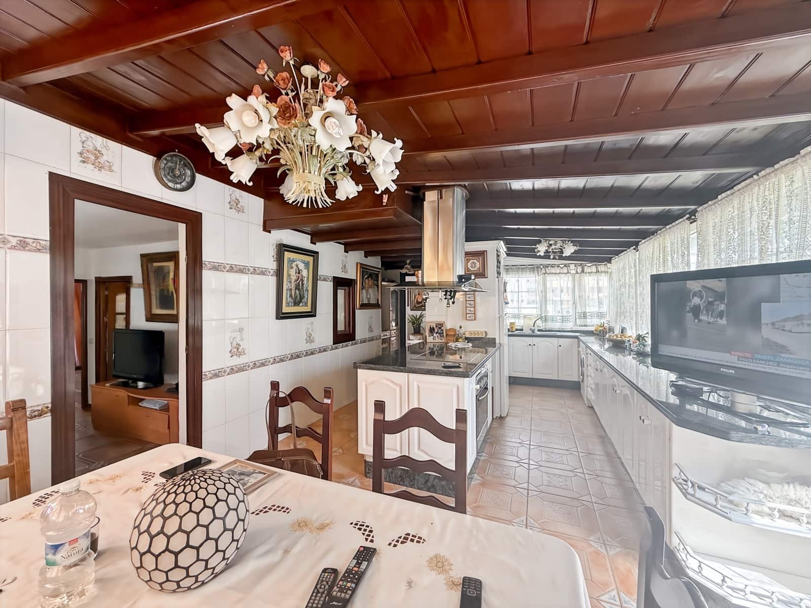 2 bedroom Flat for sale in Estepona with pool - € 295,000 (Ref: 10013114)