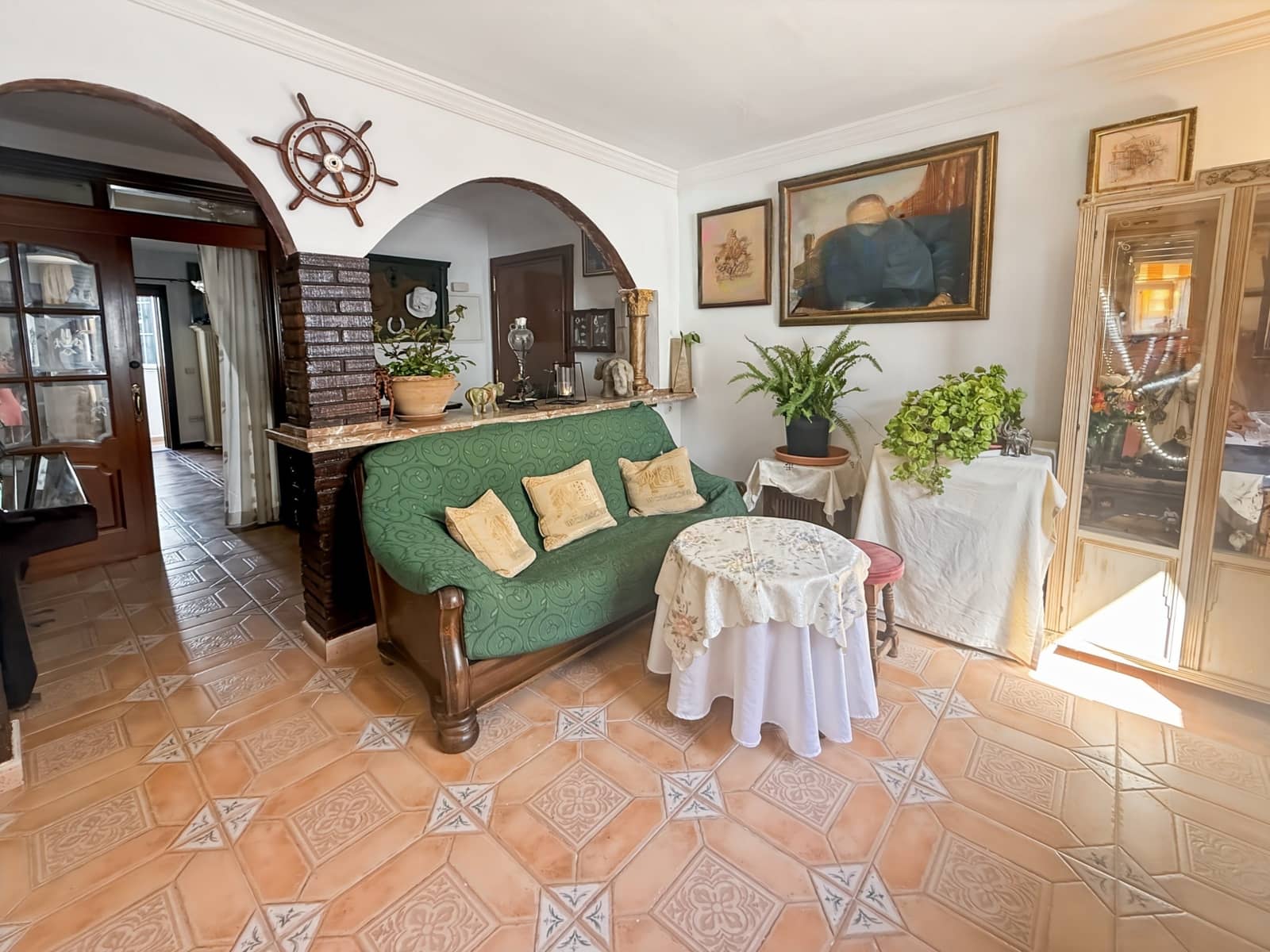 2 bedroom Flat for sale in Estepona with pool - € 295,000 (Ref: 10013114)