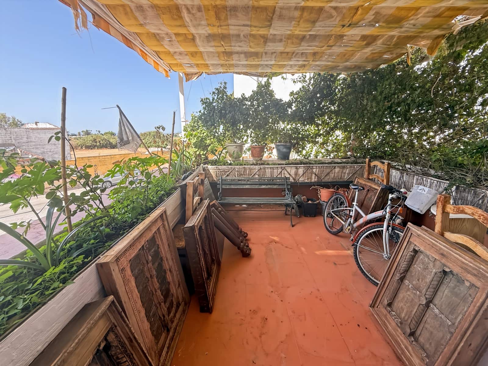 2 bedroom Flat for sale in Estepona with pool - € 295,000 (Ref: 10013114)