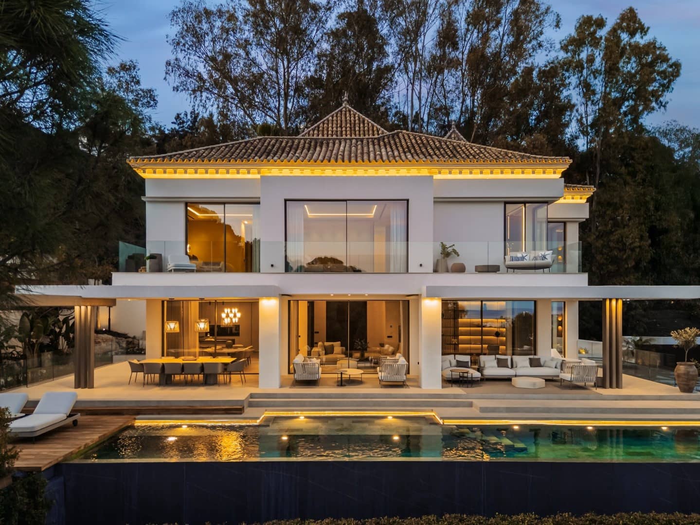 6 sypialnia Willa na sprzedaż w La Quinta z basenem garażem - 6 995 000 € (Ref: 10015293)
