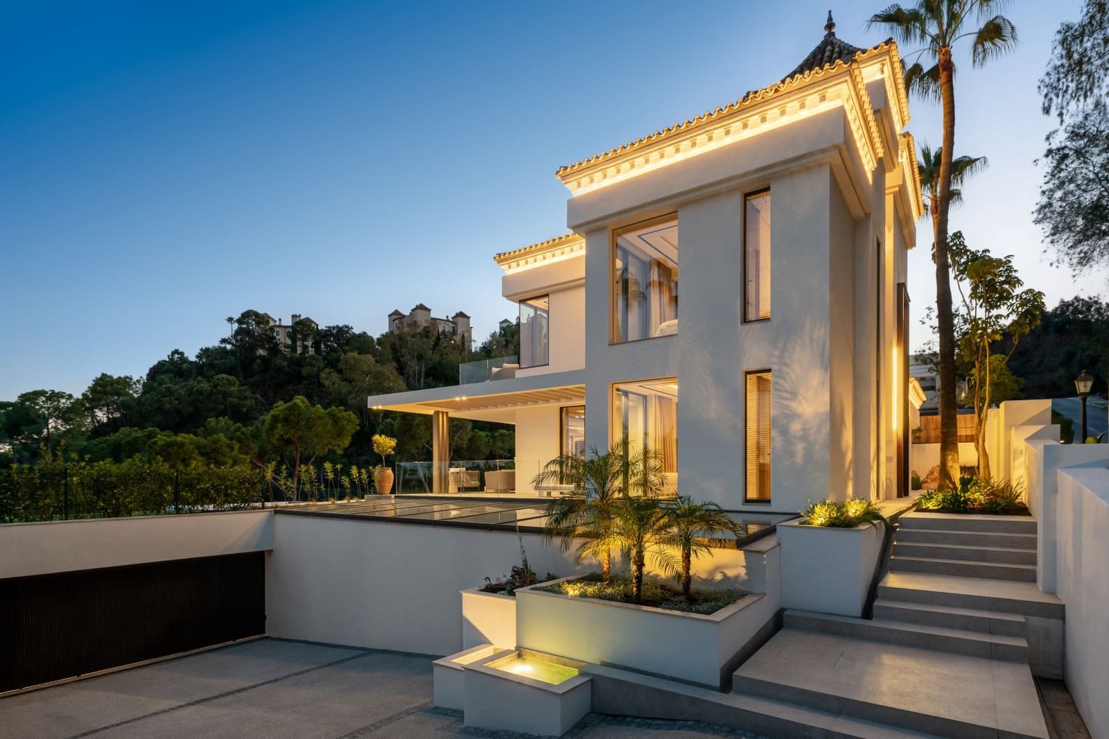 6 sypialnia Willa na sprzedaż w La Quinta z basenem garażem - 6 995 000 € (Ref: 10015293)