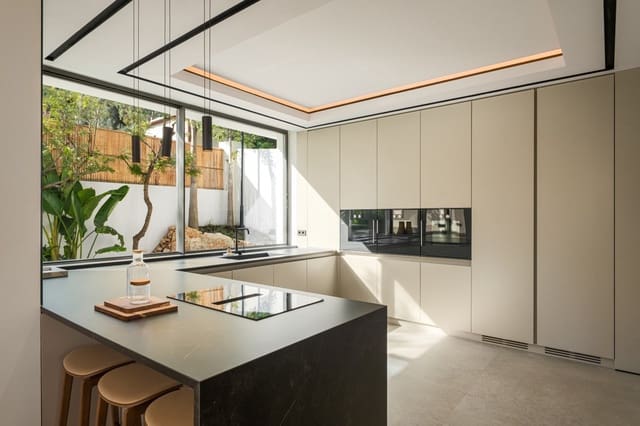 6 sypialnia Willa na sprzedaż w La Quinta, Benahavís z basenem garażem - 6 995 000 € (Ref: 10015293)