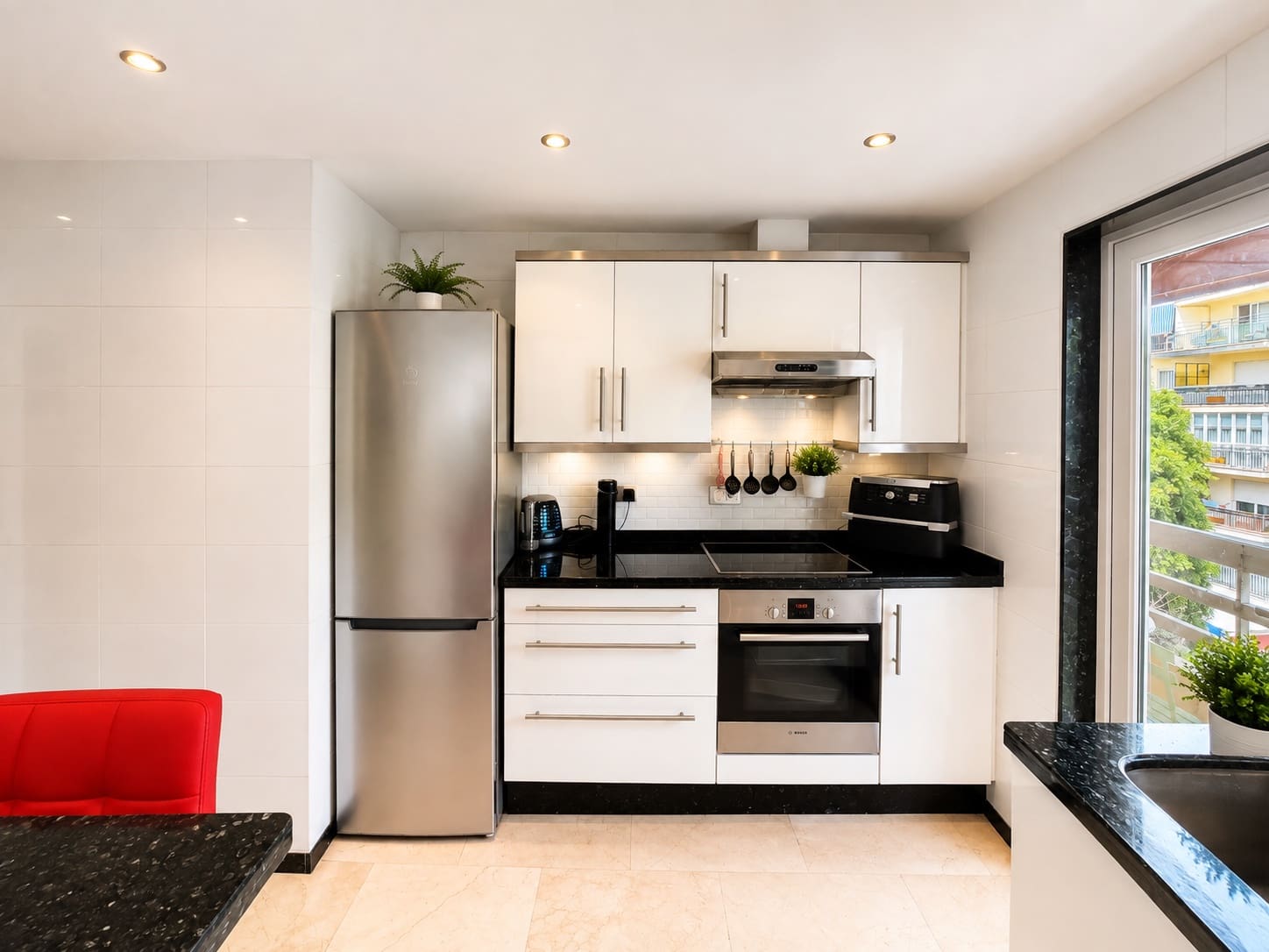 3 bedroom Penthouse for sale in Marbella with pool garage - € 1,699,000 (Ref: 10027039)