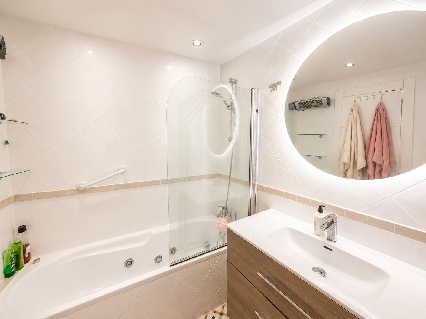 3 bedroom Penthouse for sale in Marbella with pool garage - € 1,699,000 (Ref: 10027039)