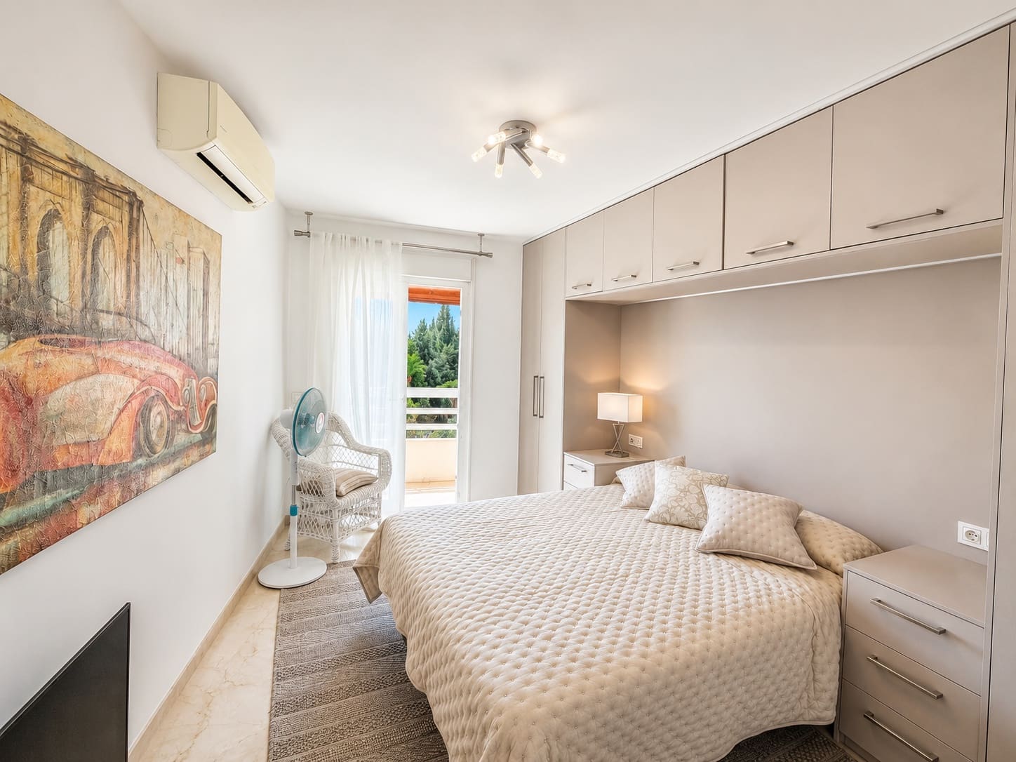 3 bedroom Penthouse for sale in Marbella with pool garage - € 1,699,000 (Ref: 10027039)
