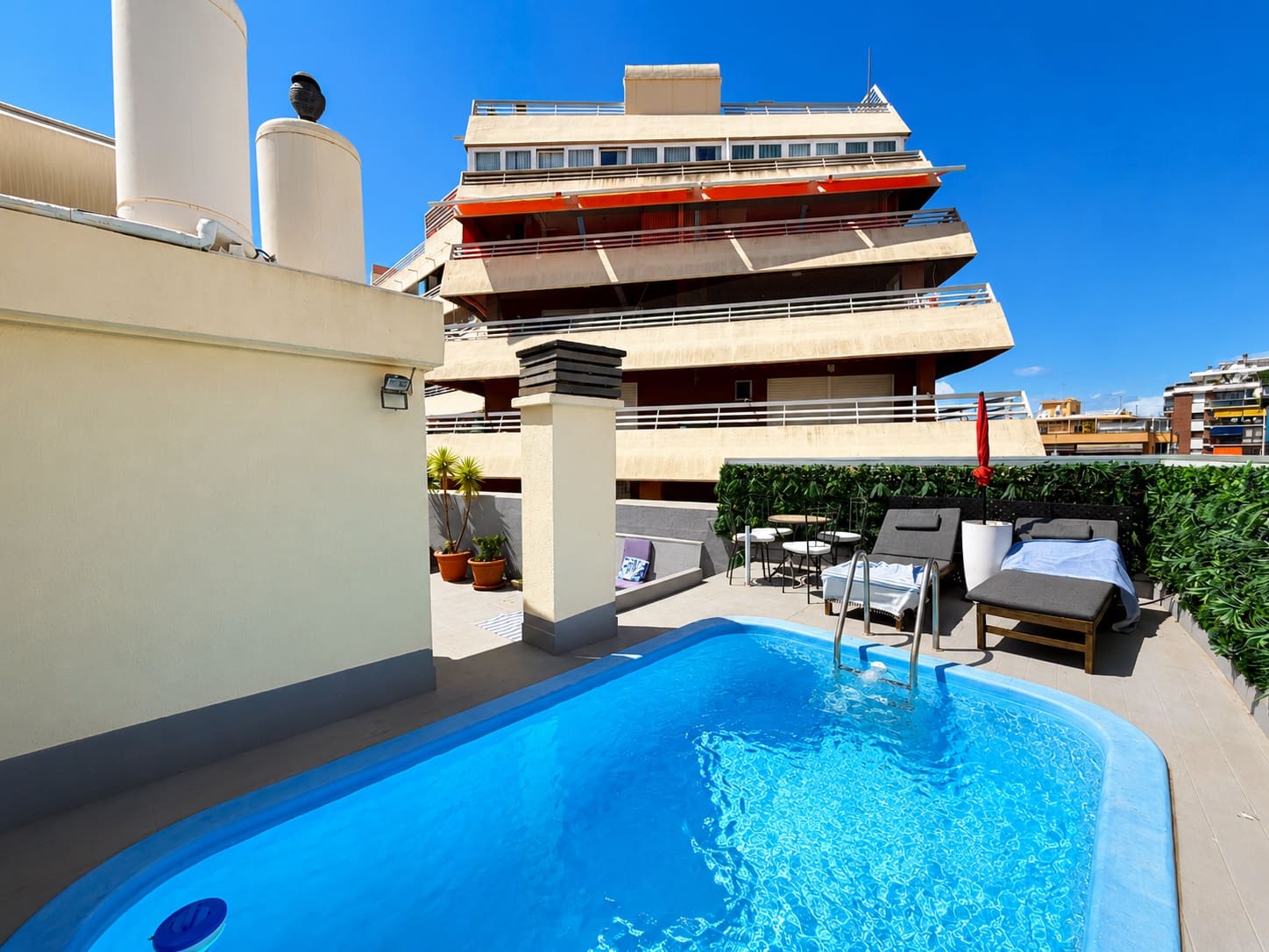 3 soverom Penthouse til salgs i Marbella med svømmebasseng garasje - € 1 530 000 (Ref: 10027039)