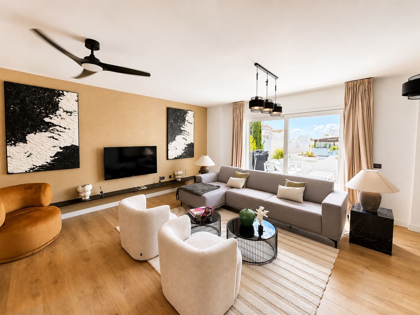 4 chambre Penthouse à vendre à Marbella avec piscine garage - 1 290 000 € (Ref: 10030296)