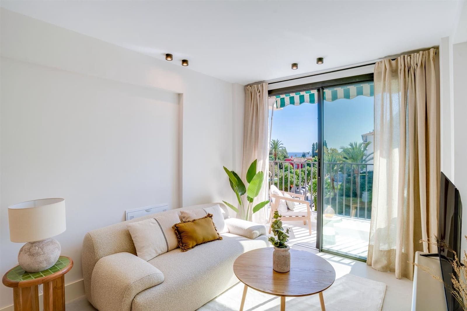 Apartamento de 1 habitación en Marbella en venta con piscina - 349.000 € (Ref: 10031753)