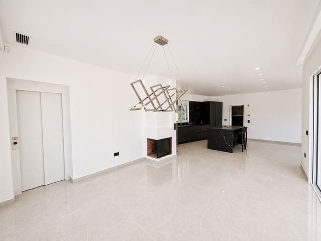 5 chambre Villa/Maison à vendre à Benahavís avec piscine garage - 1 600 000 € (Ref: 10031754)